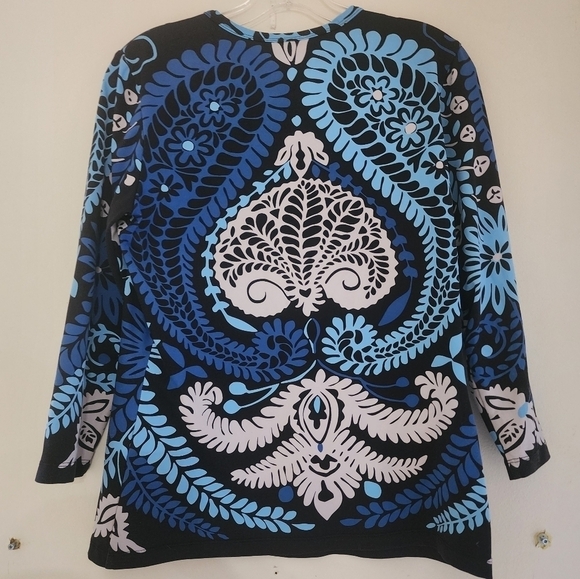 J. McLaughlin Signature Tee Catalina Cloth Blue Paisley Print 3/4 Sleeve Top - Picture 6 of 9